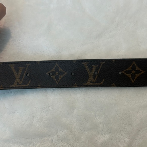 Louis Vuitton Reversible Belt - Picture 9 of 10